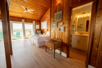 Old Bay | {{City}}, {{State}} Vacation Rental | #26