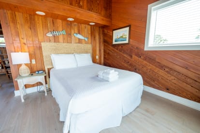 Old Bay | {{City}}, {{State}} Vacation Rental | #27