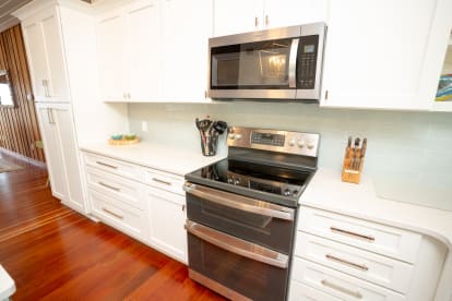 Old Bay | {{City}}, {{State}} Vacation Rental | #18