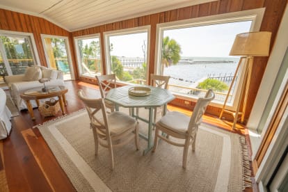 Old Bay | {{City}}, {{State}} Vacation Rental | #9