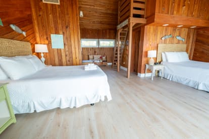 Old Bay | {{City}}, {{State}} Vacation Rental | #30