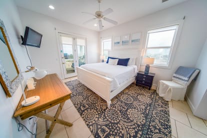 Barefoot Chic | {{City}}, {{State}} Vacation Rental | #27