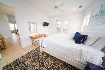 Barefoot Chic | {{City}}, {{State}} Vacation Rental | #28