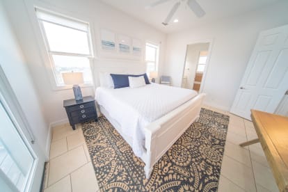 Barefoot Chic | {{City}}, {{State}} Vacation Rental | #26