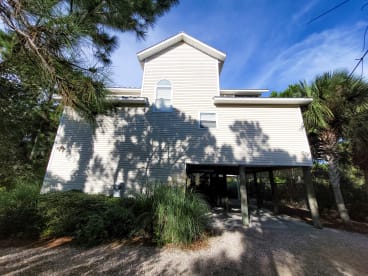 Dolphin Dreams | {{City}}, {{State}} Vacation Rental | #34