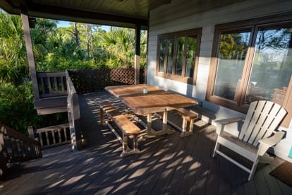 Saltwater Charlie's | {{City}}, {{State}} Vacation Rental | #21