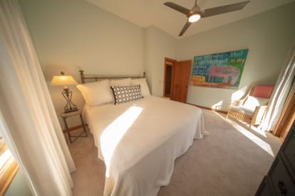 Saltwater Charlie's | {{City}}, {{State}} Vacation Rental | #27
