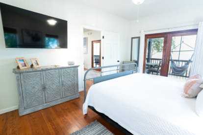 The Shady Oyster | {{City}}, {{State}} Vacation Rental | #33