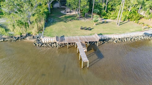 The Shady Oyster | {{City}}, {{State}} Vacation Rental | #10