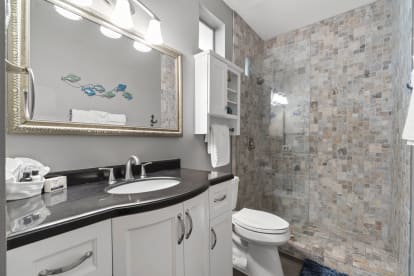 Seaside Bliss - Thumbnail Image #36