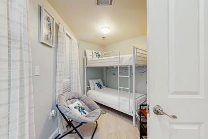 Shores of Panama 2310 - Thumbnail Image #22