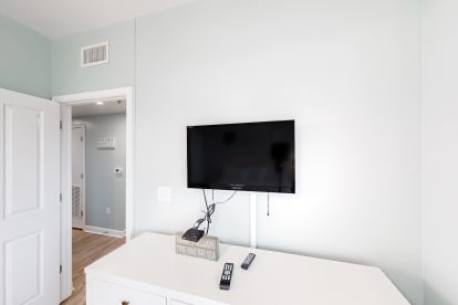 Shores of Panama 2104 - Thumbnail Image #15