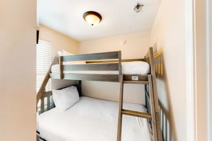 Shores of Panama 2011 - Thumbnail Image #13