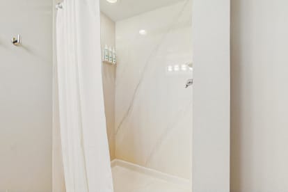 Shores of Panama 1218 - Thumbnail Image #20