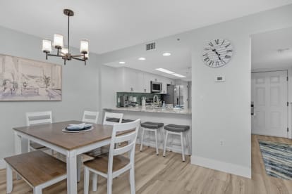 Bluegrass Beach Hideaway | {{City}}, {{State}} Vacation Rental | #6