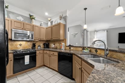 Seaside Bliss - Thumbnail Image #20