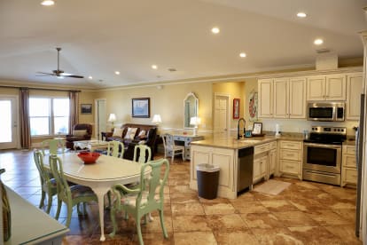 Made in the Shade | {{City}}, {{State}} Vacation Rental | #8