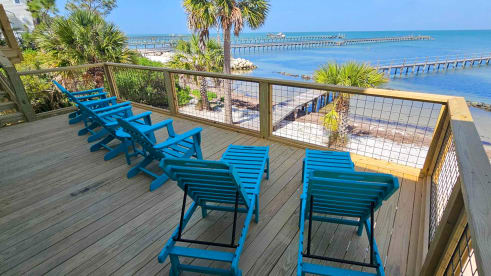 Old Bay | {{City}}, {{State}} Vacation Rental | #5