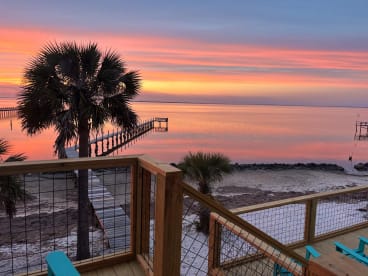 Old Bay | {{City}}, {{State}} Vacation Rental | #4