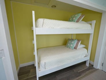 Vitamin Sea!  Private Pool and Close to the Beach! | {{City}}, {{State}} Vacation Rental | #7