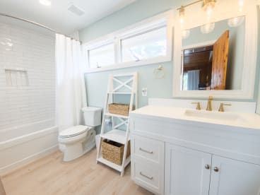 Old Bay | {{City}}, {{State}} Vacation Rental | #34