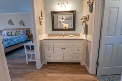 Hook, Wine N Sinker | {{City}}, {{State}} Vacation Rental | #18