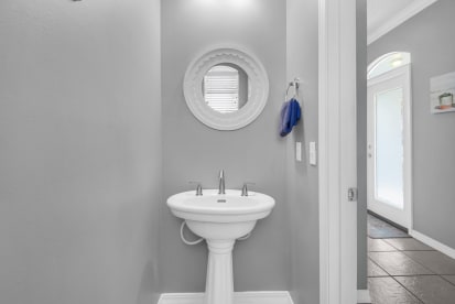 38 Aquamarine - Aqua Cove Cottage - Thumbnail Image #9