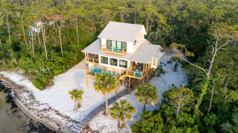 Old Bay | {{City}}, {{State}} Vacation Rental | #2