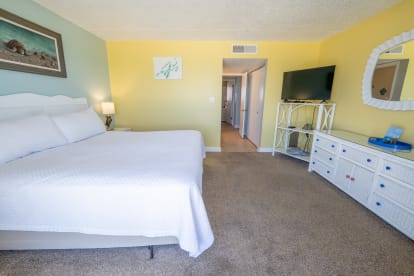 Island Vibe (Villa H-5) | {{City}}, {{State}} Vacation Rental | #13