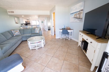 Island Vibe (Villa H-5) | {{City}}, {{State}} Vacation Rental | #3