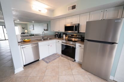 Island Vibe (Villa H-5) | {{City}}, {{State}} Vacation Rental | #21