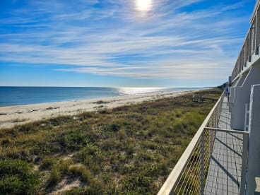 Island Vibe (Villa H-5) | {{City}}, {{State}} Vacation Rental | #17