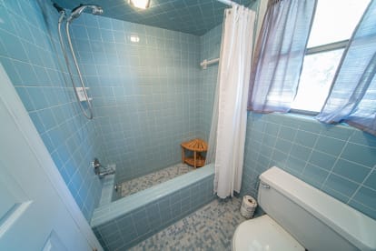 Hook, Wine N Sinker | {{City}}, {{State}} Vacation Rental | #20