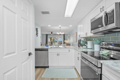 Bluegrass Beach Hideaway | {{City}}, {{State}} Vacation Rental | #8