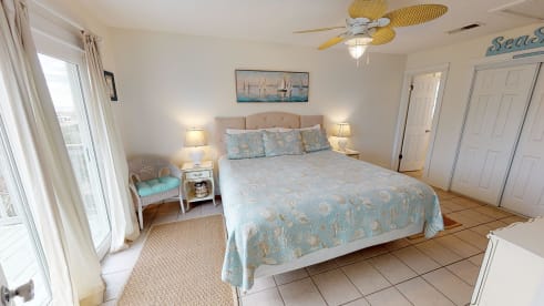 Island Sand Dollar | {{City}}, {{State}} Vacation Rental | #15