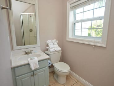 Vitamin Sea!  Private Pool and Close to the Beach! | {{City}}, {{State}} Vacation Rental | #8