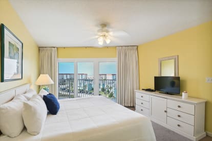 SeaCrest 707 | {{City}}, {{State}} Vacation Rental | #22