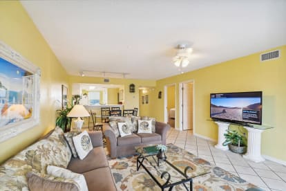 SeaCrest 707 | {{City}}, {{State}} Vacation Rental | #2