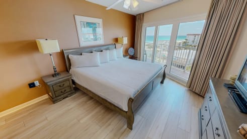 SeaCrest 706 | {{City}}, {{State}} Vacation Rental | #16