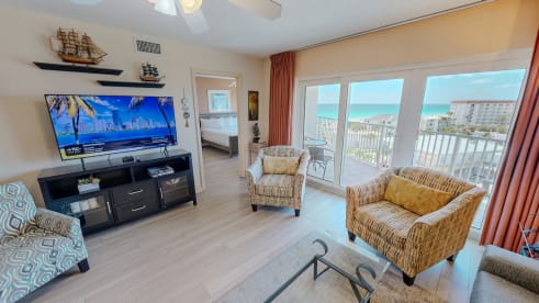 SeaCrest 706 | {{City}}, {{State}} Vacation Rental | #4
