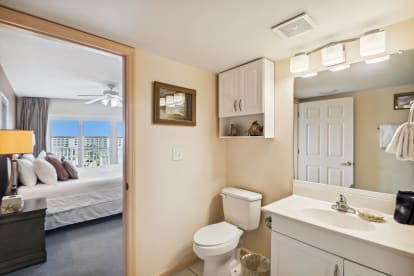 SeaCrest 706 | {{City}}, {{State}} Vacation Rental | #24