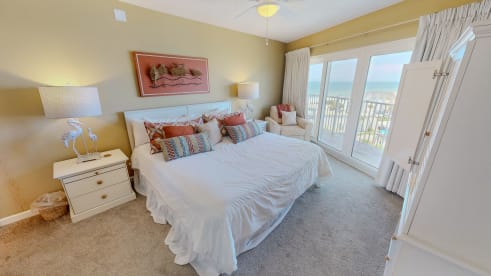 SeaCrest 705 | {{City}}, {{State}} Vacation Rental | #14
