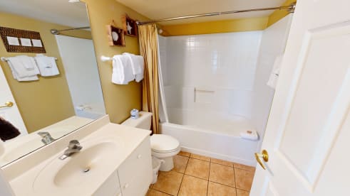 SeaCrest 705 | {{City}}, {{State}} Vacation Rental | #18