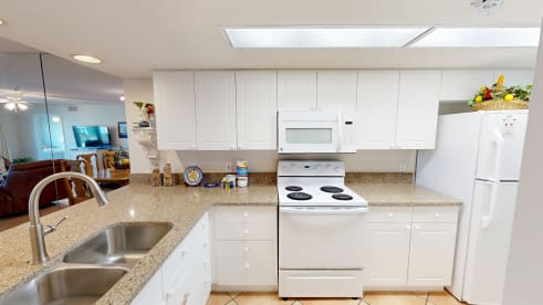 SeaCrest 605 | {{City}}, {{State}} Vacation Rental | #7