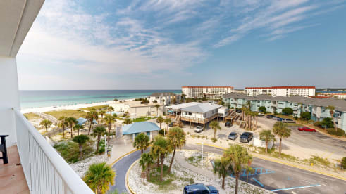 SeaCrest 605 | {{City}}, {{State}} Vacation Rental | #17