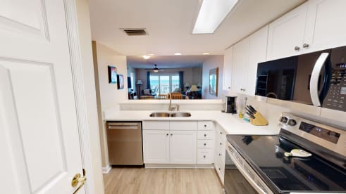 SeaCrest 603 | {{City}}, {{State}} Vacation Rental | #6
