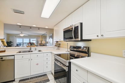 SeaCrest 504 | {{City}}, {{State}} Vacation Rental | #11