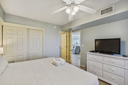 SeaCrest 502 | {{City}}, {{State}} Vacation Rental | #18