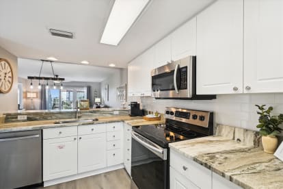SeaCrest 407 | {{City}}, {{State}} Vacation Rental | #11