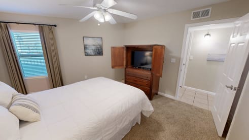 SeaCrest 201B | {{City}}, {{State}} Vacation Rental | #11